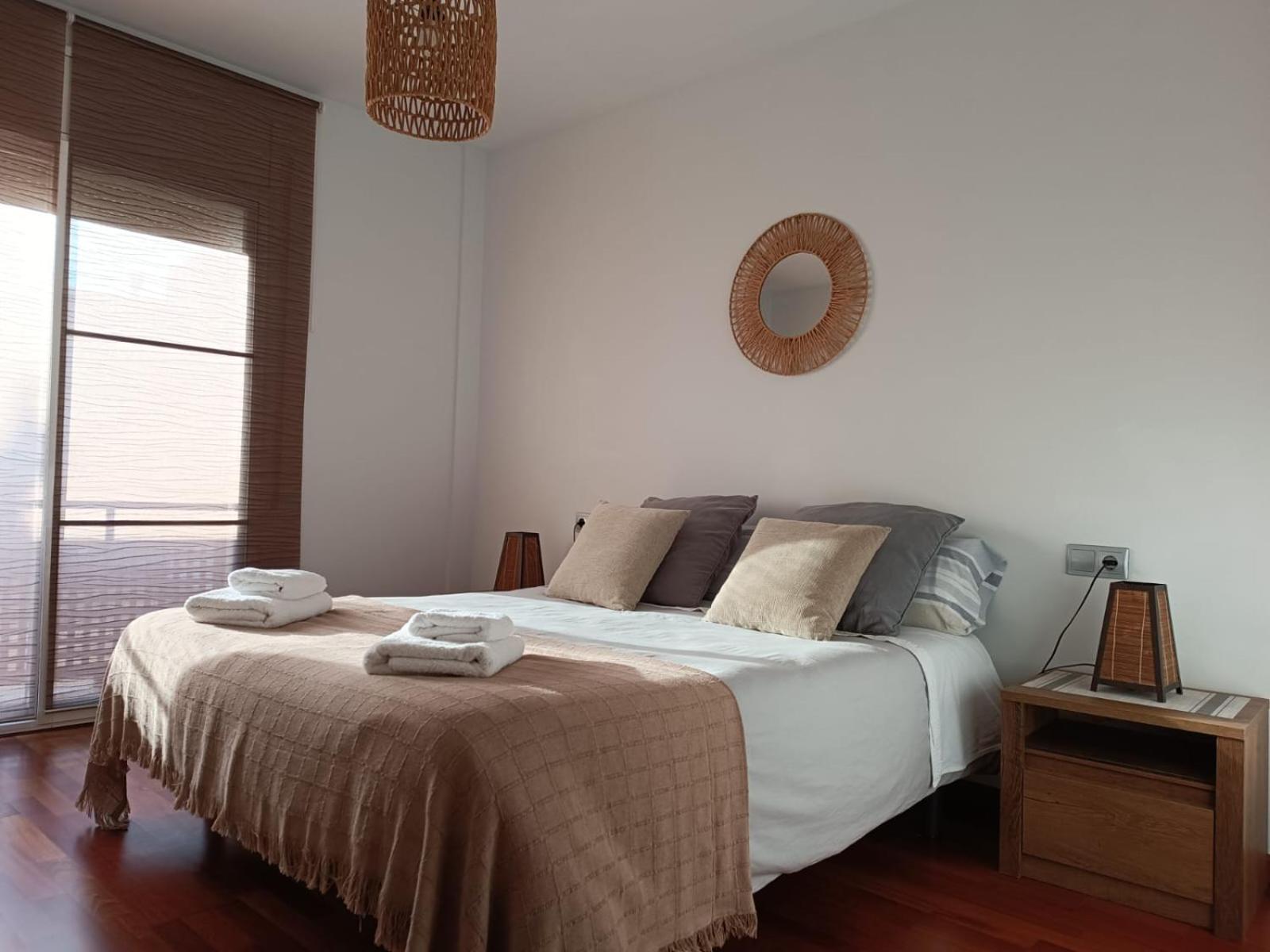 Apartamento Plaza De La Iglesia Делтебре Екстериор снимка