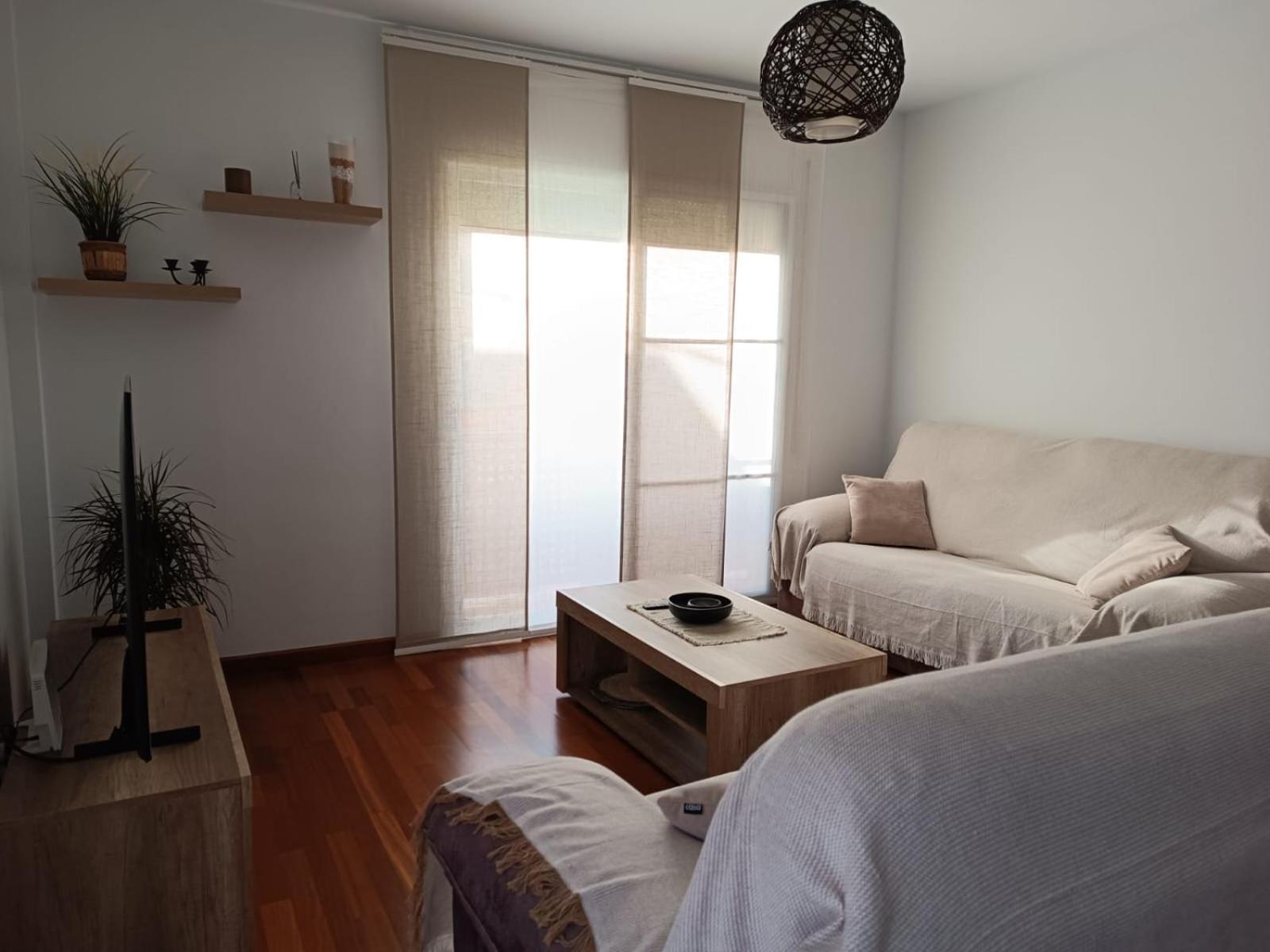 Apartamento Plaza De La Iglesia Делтебре Екстериор снимка